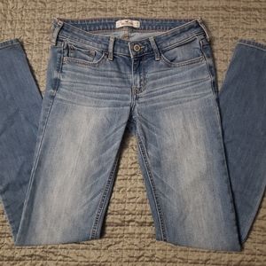 Hollister women's low rise jeans, sz 3L 26/34